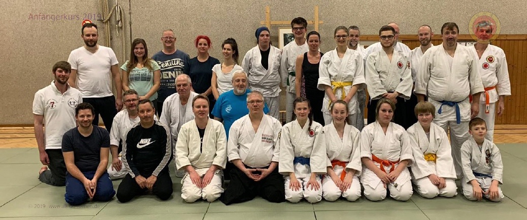 Teilnehmer des Aikido-Anfängerkurses 2019